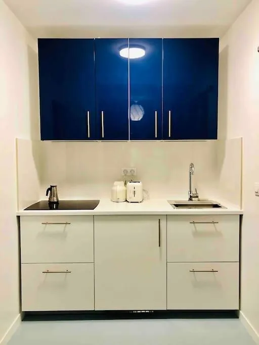 Apartment Studio, 11, Parc De Belleville Paris